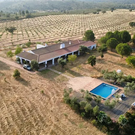 Herdade Dos Calvinos Eco-monte Дом отдыха Barreiras (Sao Jorge)